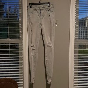 American eagle, white skinny jeans,